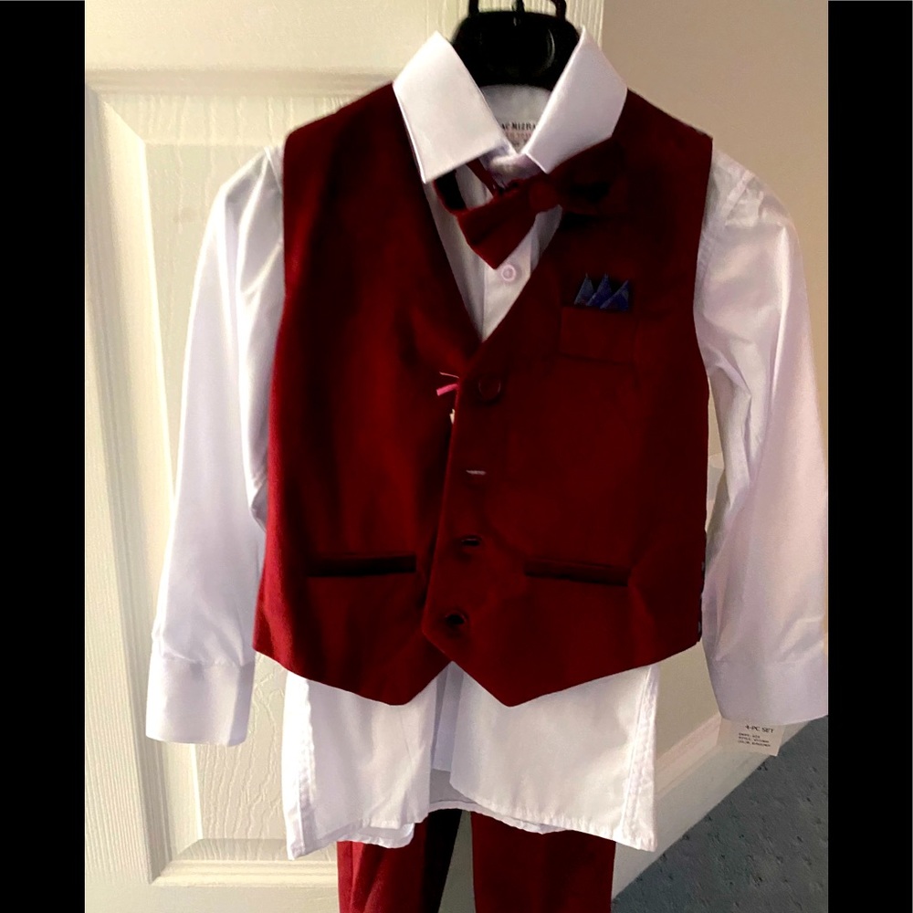 NEW Izaaz Mizrahi boys 4t velvet 4 piece vest set